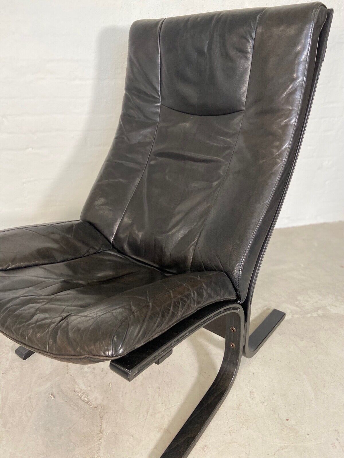 Vintage Norwegian Mid Century Leather Chaise Lounge Chair By Ingmar Relling