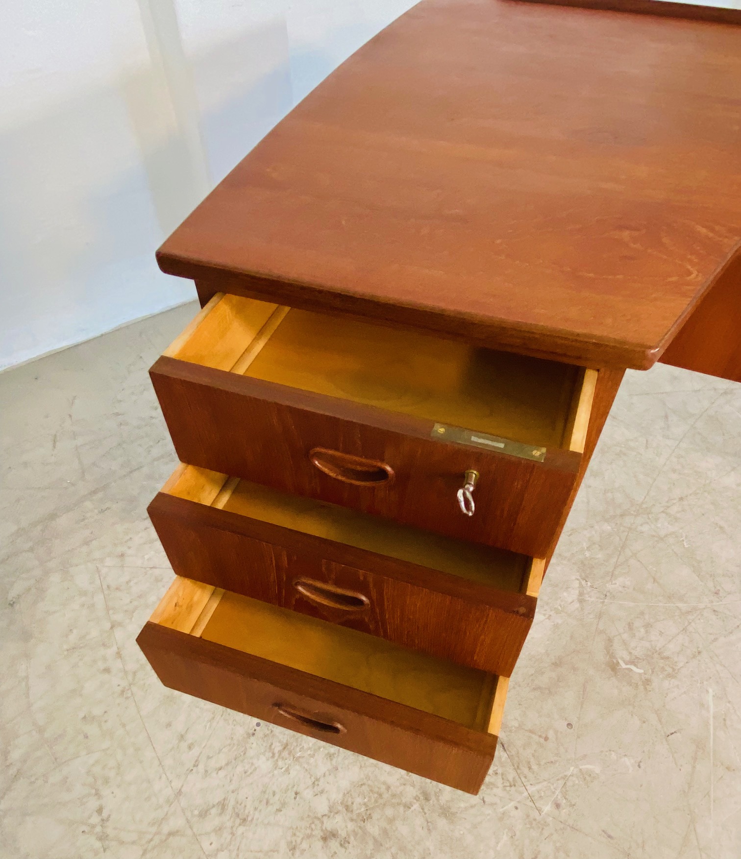 Vintage Retro Danish Mid Century Teak Boomerang Desk 1960,s