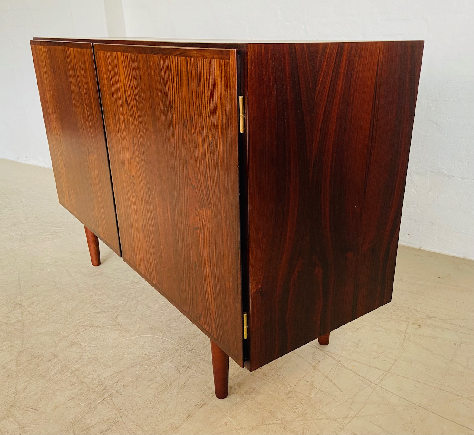 IMG_9882 VINTAGE RETRO DANISH MID CENTURY ROSEWOOD SIDEBOARD BY GUNNI OMANN 1960,S