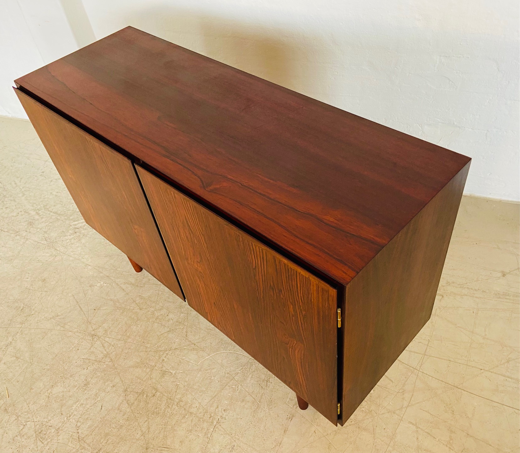 IMG_9883 VINTAGE RETRO DANISH MID CENTURY ROSEWOOD SIDEBOARD BY GUNNI OMANN 1960,S