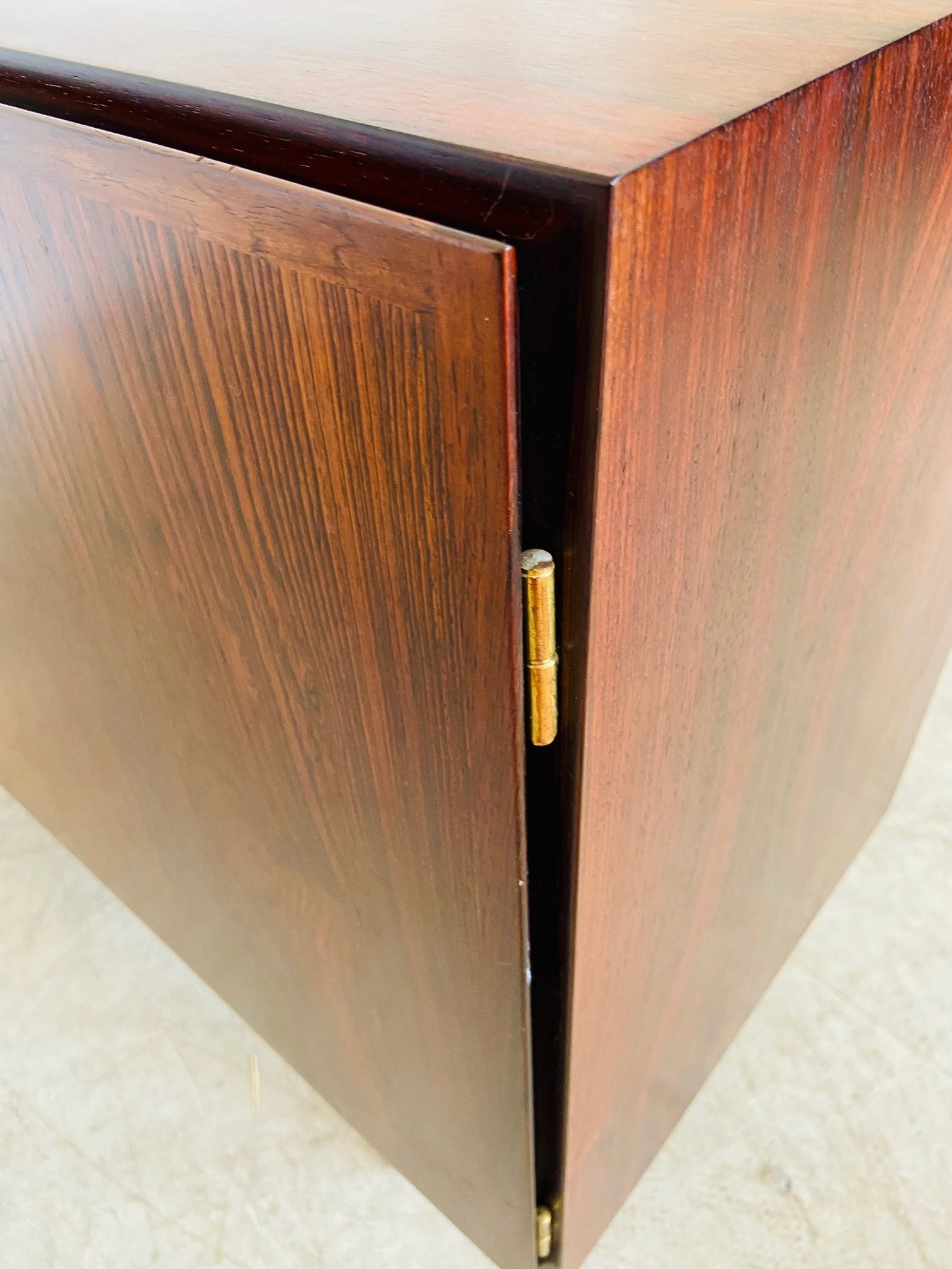 IMG_9890 VINTAGE RETRO DANISH MID CENTURY ROSEWOOD SIDEBOARD BY GUNNI OMANN 1960,S