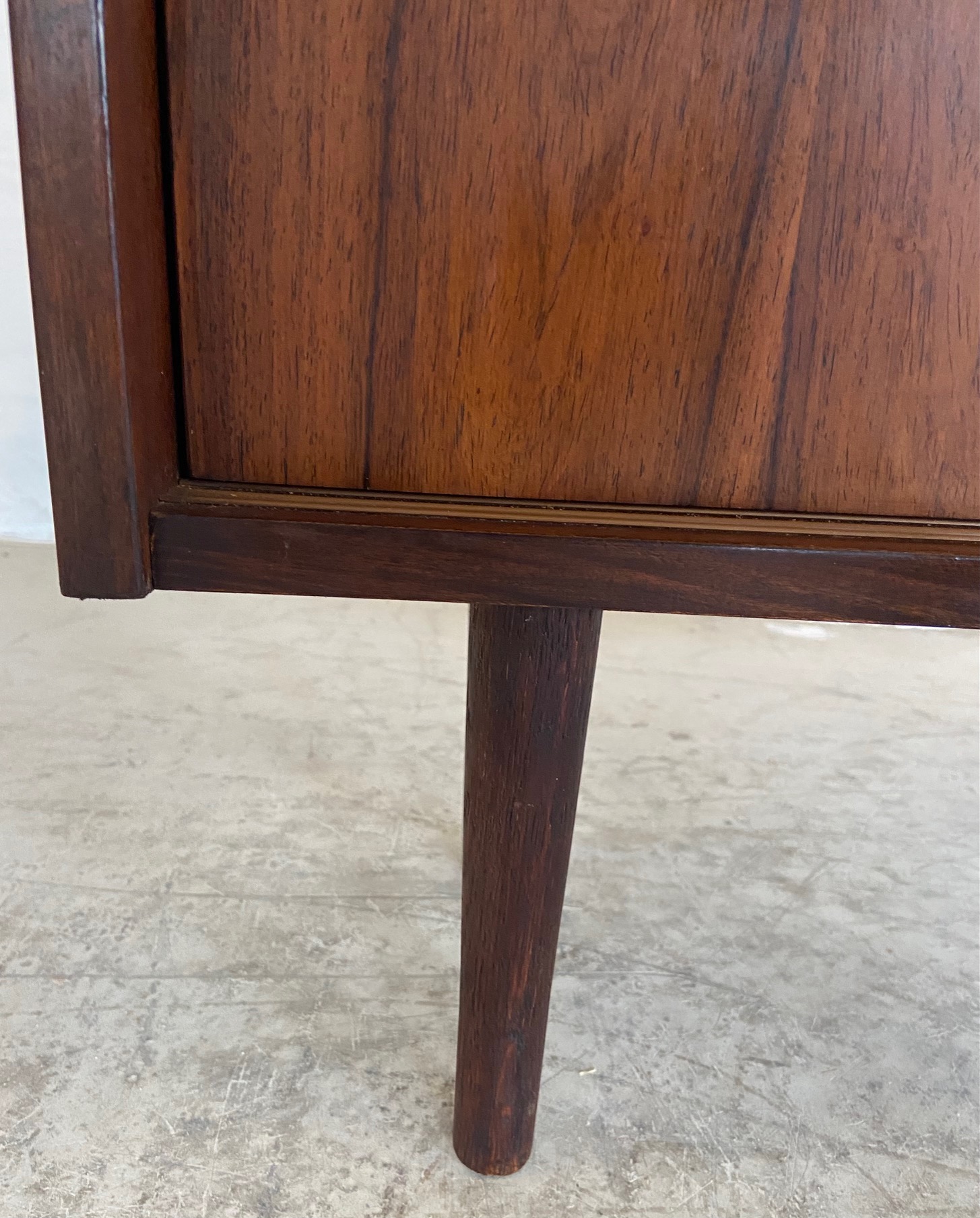 Danish Retro Vintage Bookcase in Rosewood with sliding doors 1960,s