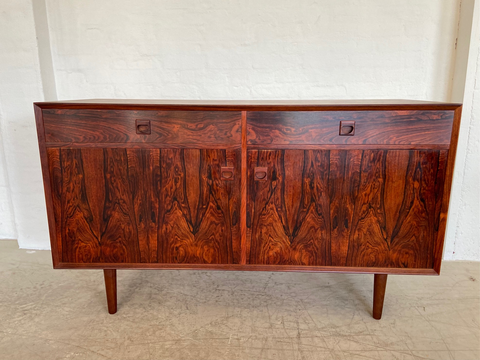 VINTAGE RETRO DANISH MID CENTURY ROSEWOOD SIDEBOARD BY BROUERS 1960,s