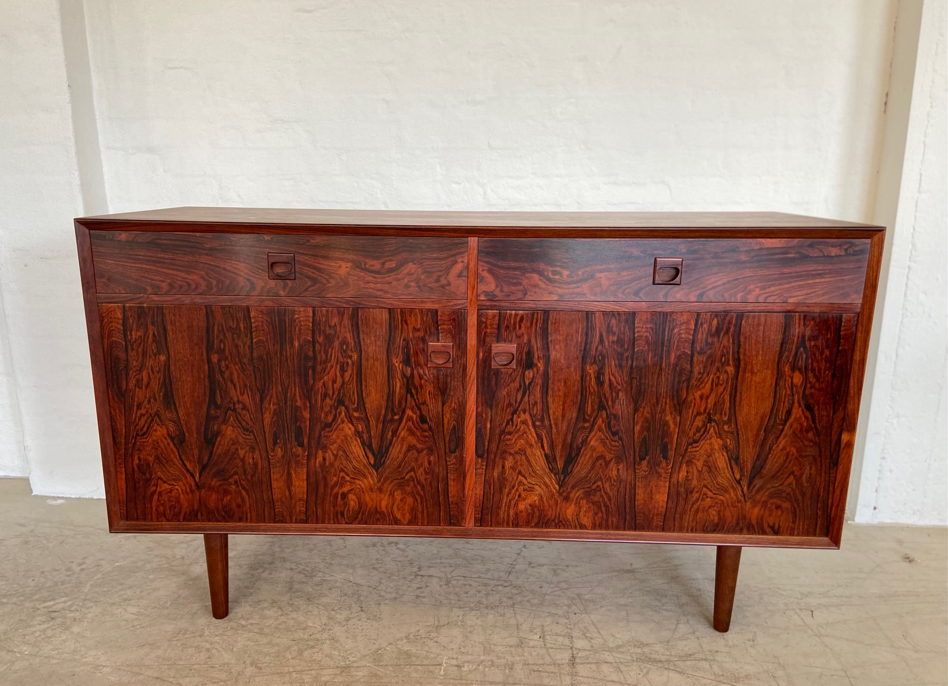 VINTAGE RETRO DANISH MID CENTURY ROSEWOOD SIDEBOARD BY BROUERS 1960,s