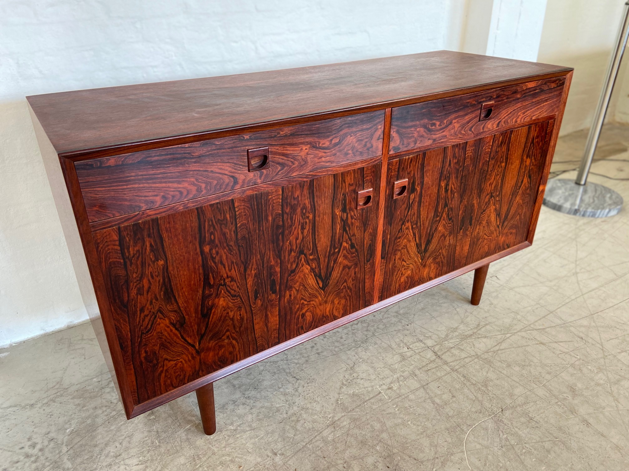 VINTAGE RETRO DANISH MID CENTURY ROSEWOOD SIDEBOARD BY BROUERS 1960,s