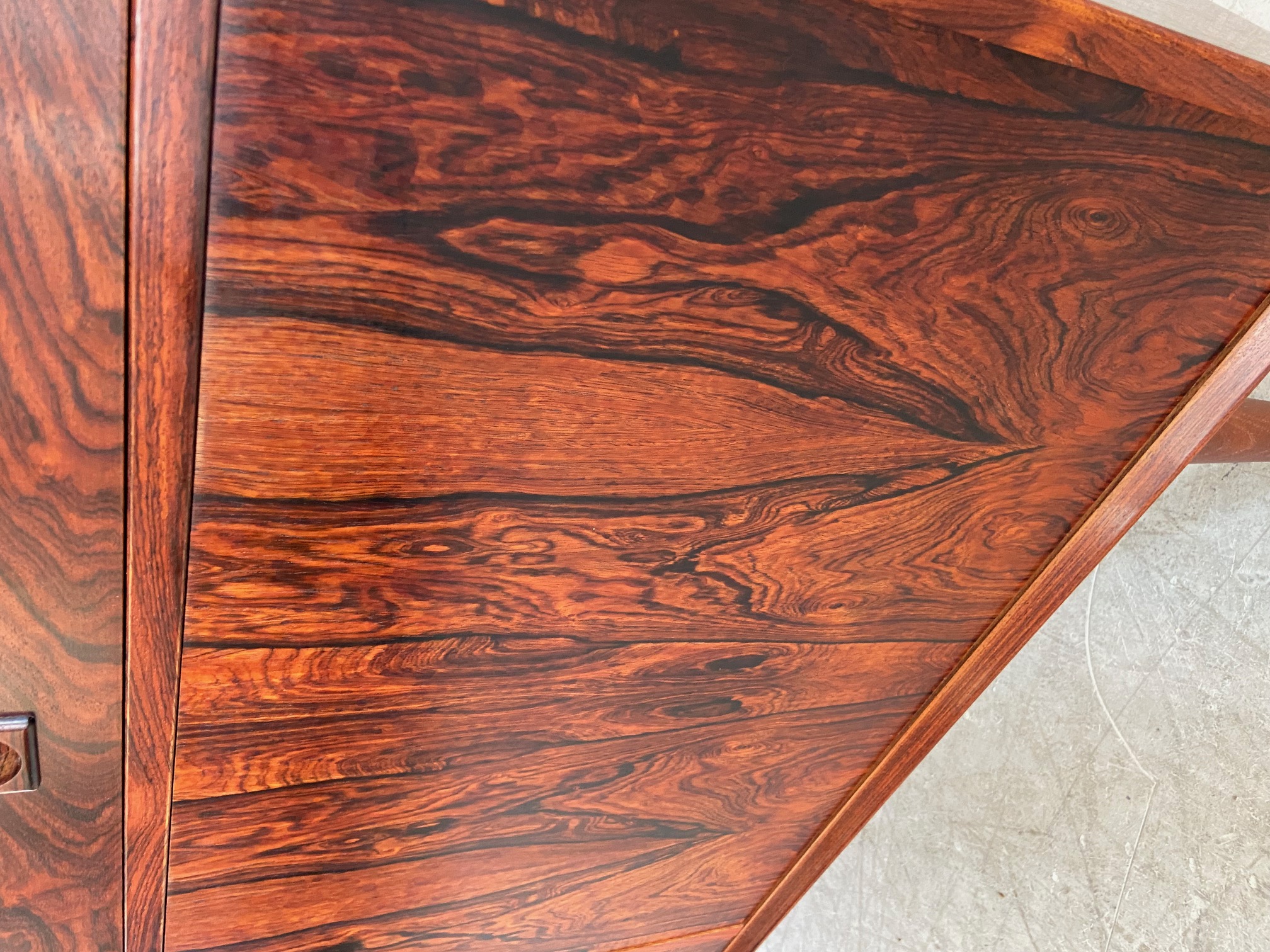 VINTAGE RETRO DANISH MID CENTURY ROSEWOOD SIDEBOARD BY BROUERS 1960,s