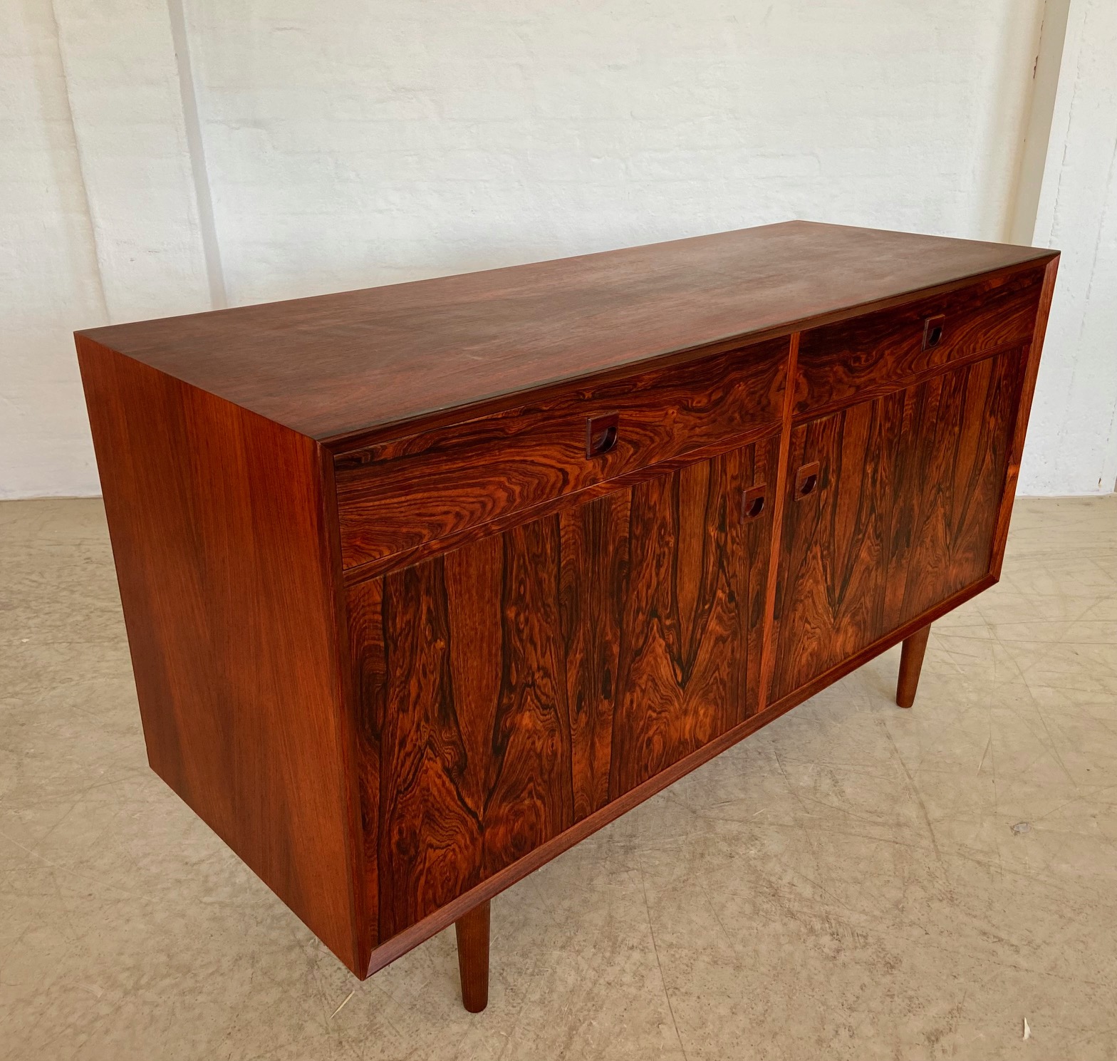 VINTAGE RETRO DANISH MID CENTURY ROSEWOOD SIDEBOARD BY BROUERS 1960,s