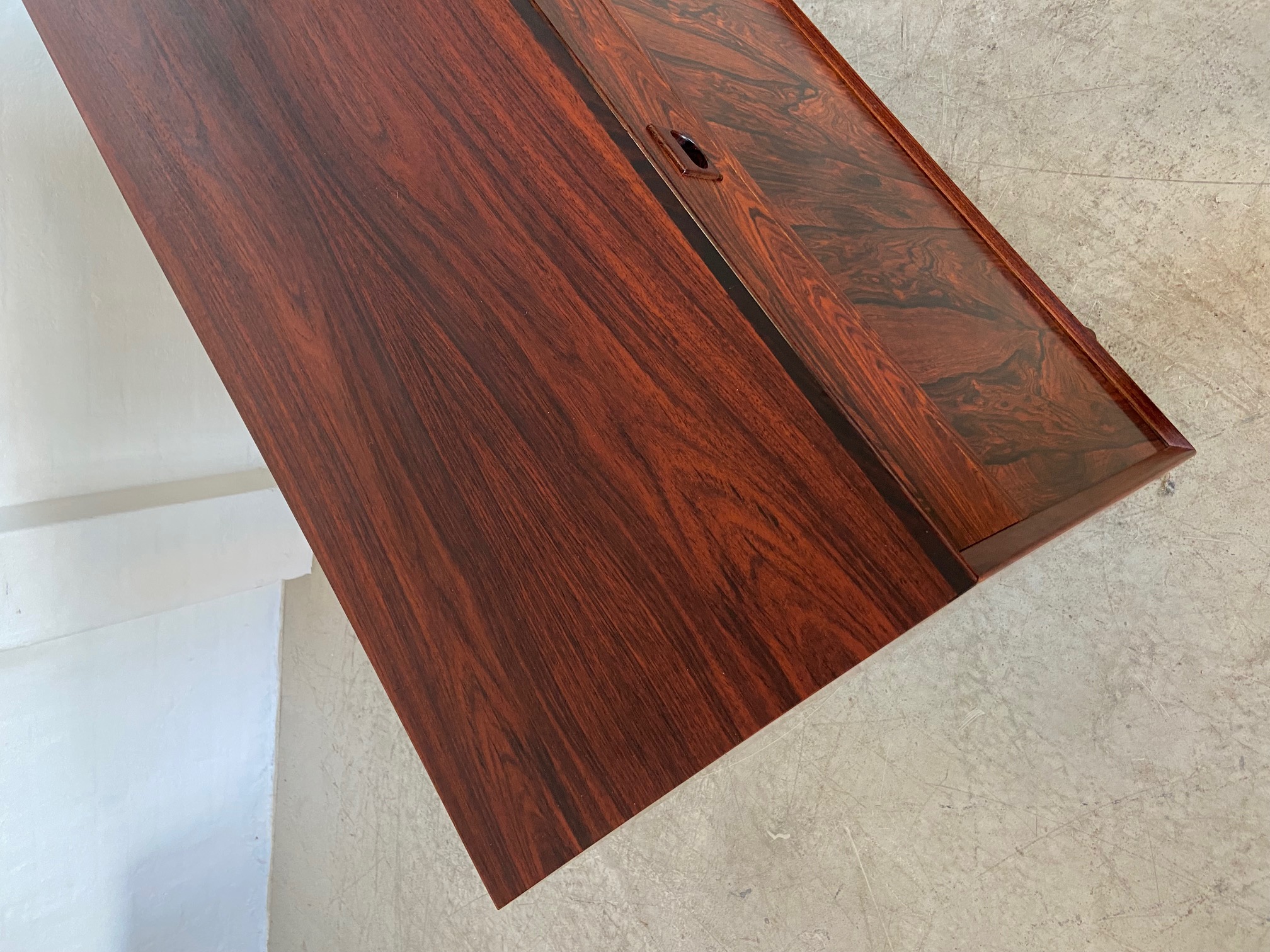 VINTAGE RETRO DANISH MID CENTURY ROSEWOOD SIDEBOARD BY BROUERS 1960,s