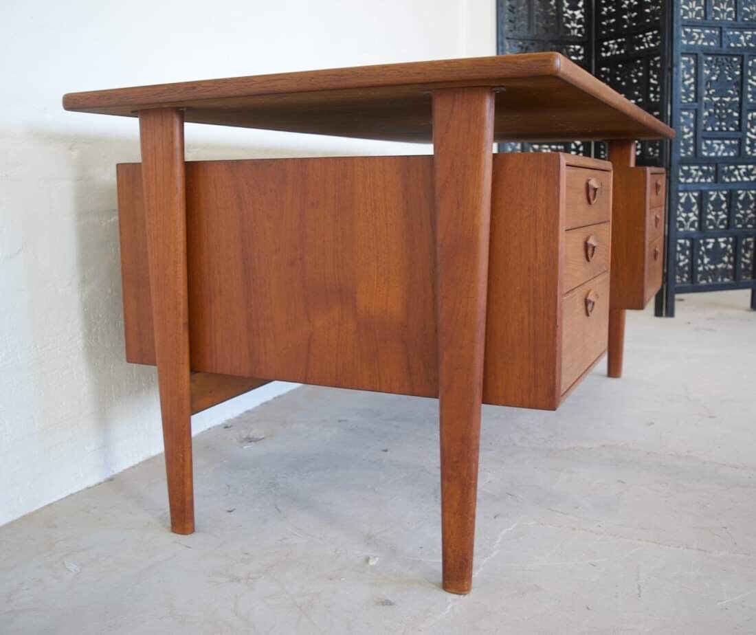 Vintage Retro Danish Mid Century Teak Desk By Kai Kristiansen