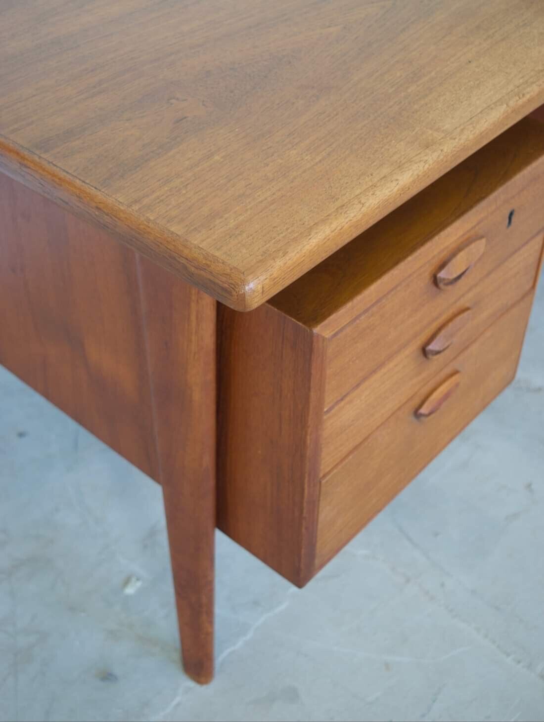 Vintage Retro Danish Mid Century Teak Desk By Kai Kristiansen